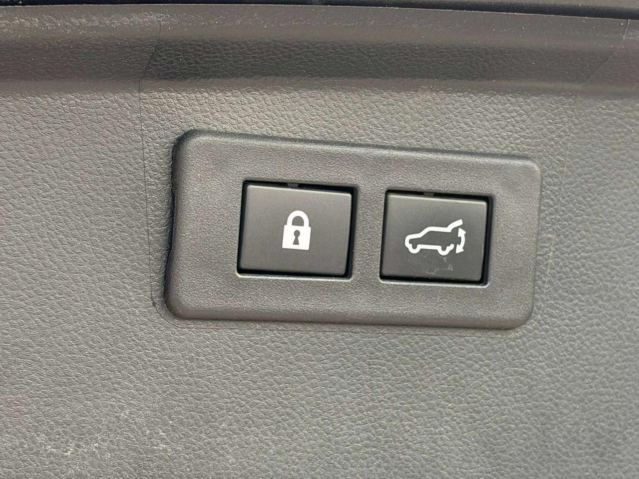 2020 Subaru Outback Clean CarFax   22 Dealer Service Records   2 Keys Photo