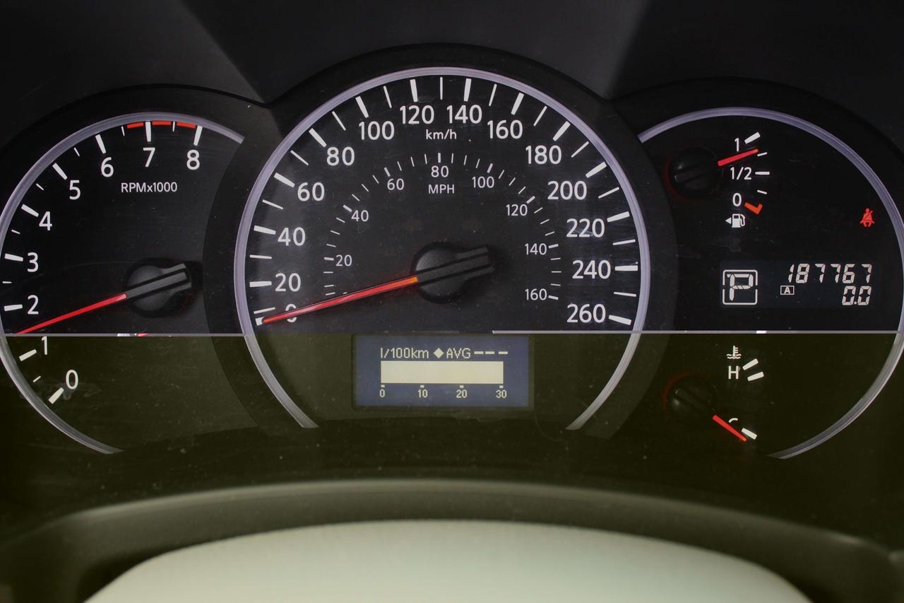 2011 Nissan Quest SV AS-IS SPECIAL Photo