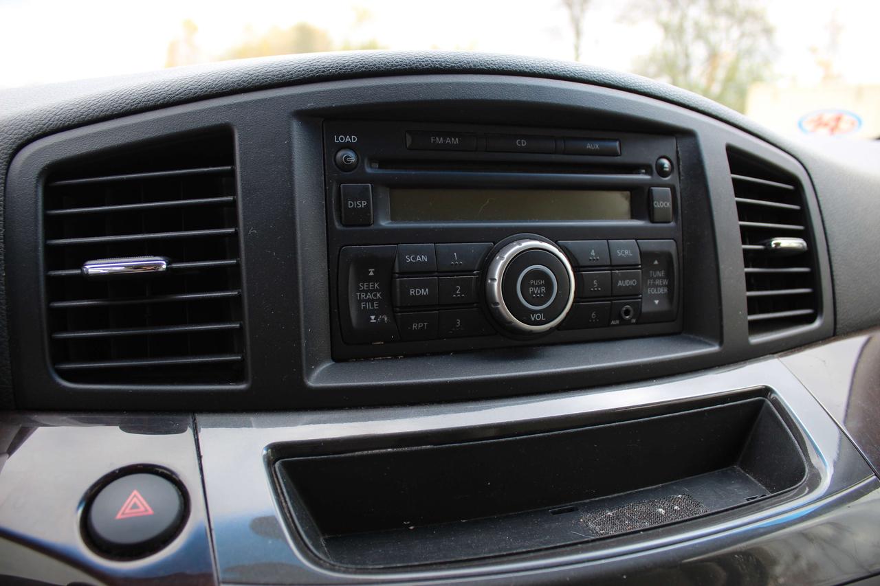 2011 Nissan Quest SV AS-IS SPECIAL Photo