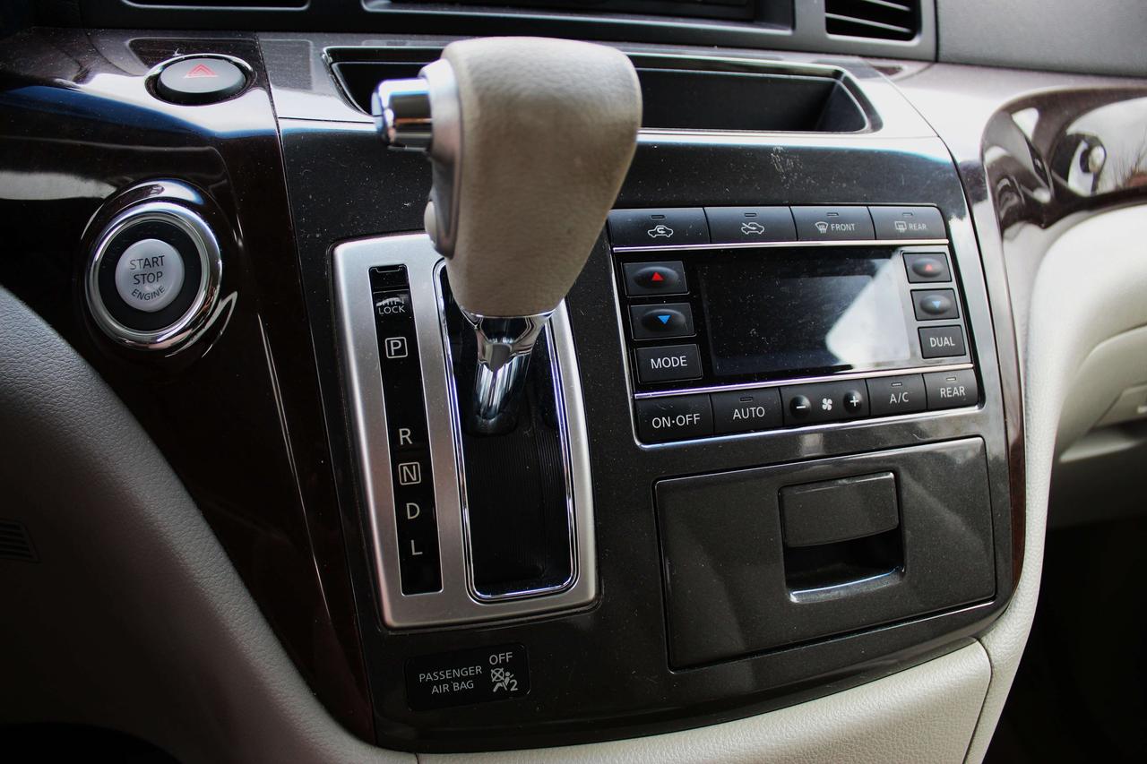 2011 Nissan Quest SV AS-IS SPECIAL Photo