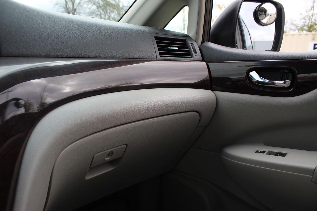 2011 Nissan Quest SV AS-IS SPECIAL Photo
