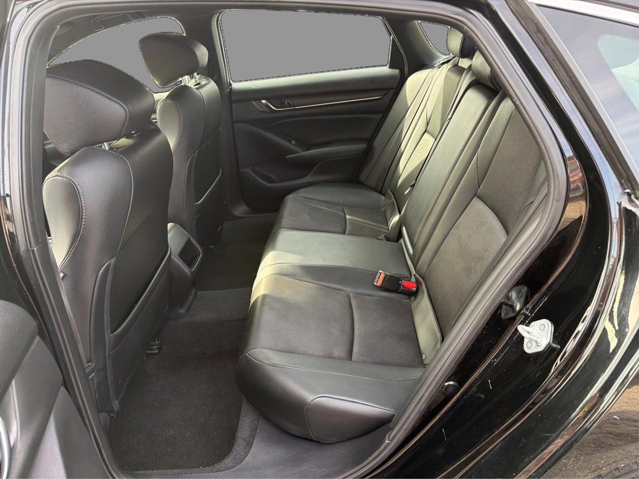 2021 Honda Accord SE Photo