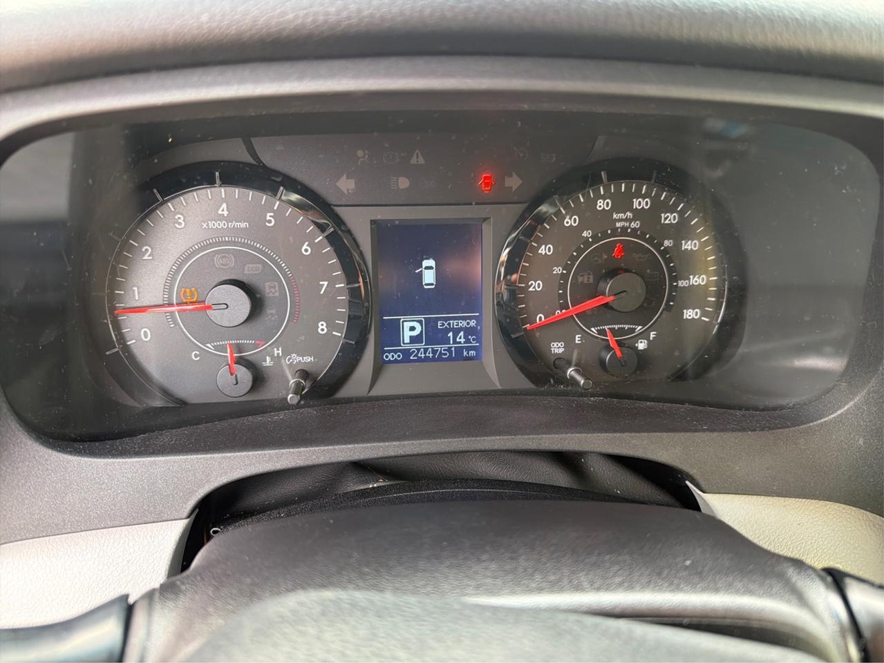 2015 Toyota Sienna LE Photo