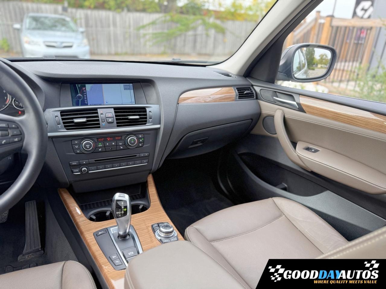 2011 BMW X3 xDrive35i LOW KMS ONE OWNER CLEAN CARFAX Photo