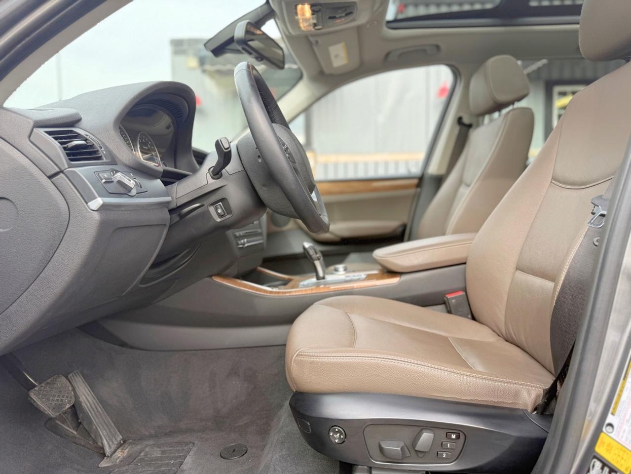 2011 BMW X3 xDrive35i LOW KMS ONE OWNER CLEAN CARFAX Photo