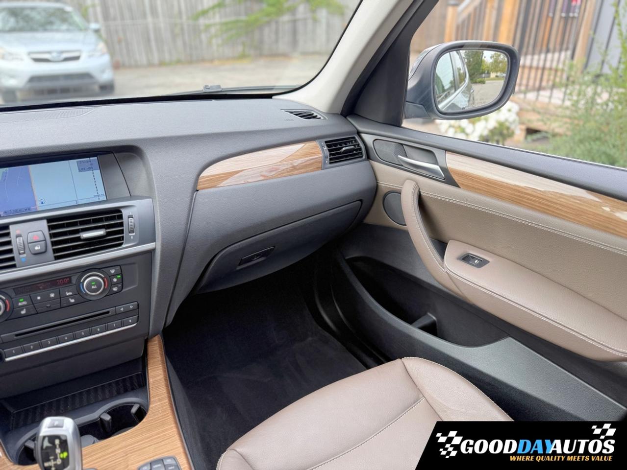 2011 BMW X3 xDrive35i LOW KMS ONE OWNER CLEAN CARFAX Photo