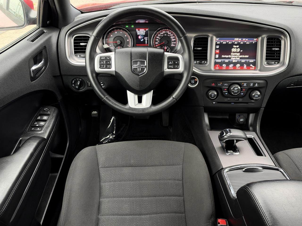 2013 Dodge Charger SXT w/Sun. Photo