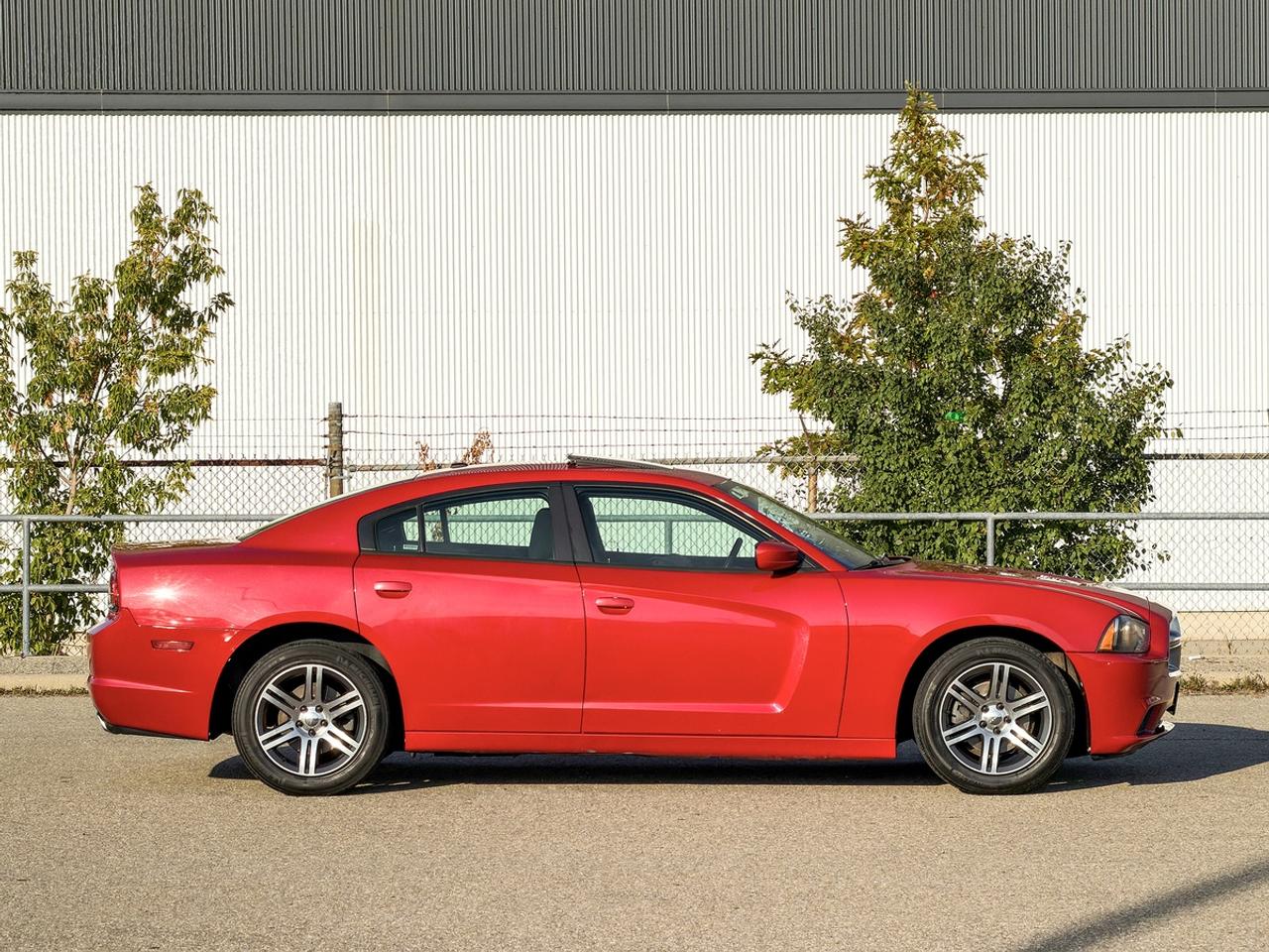 2013 Dodge Charger SXT w/Sun. Photo