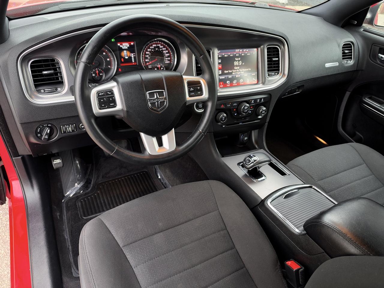 2013 Dodge Charger SXT w/Sun. Photo