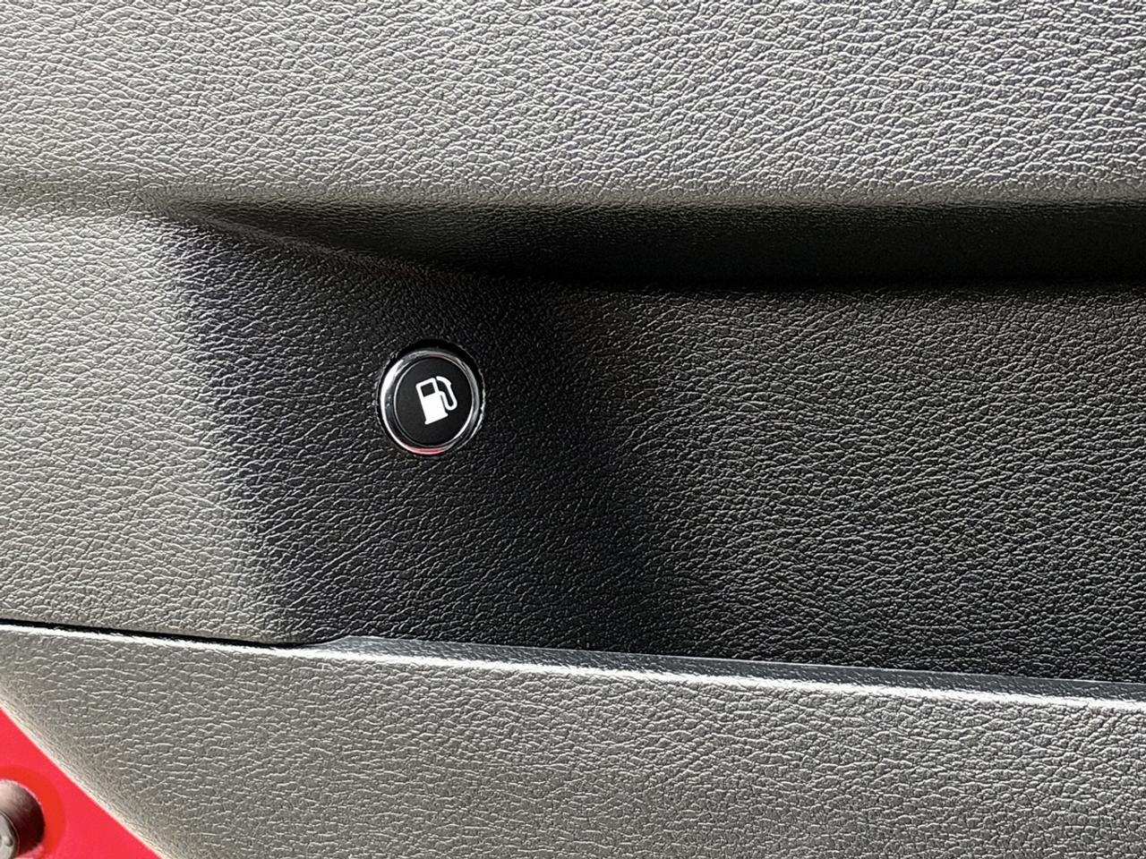 2013 Dodge Charger SXT w/Sun. Photo