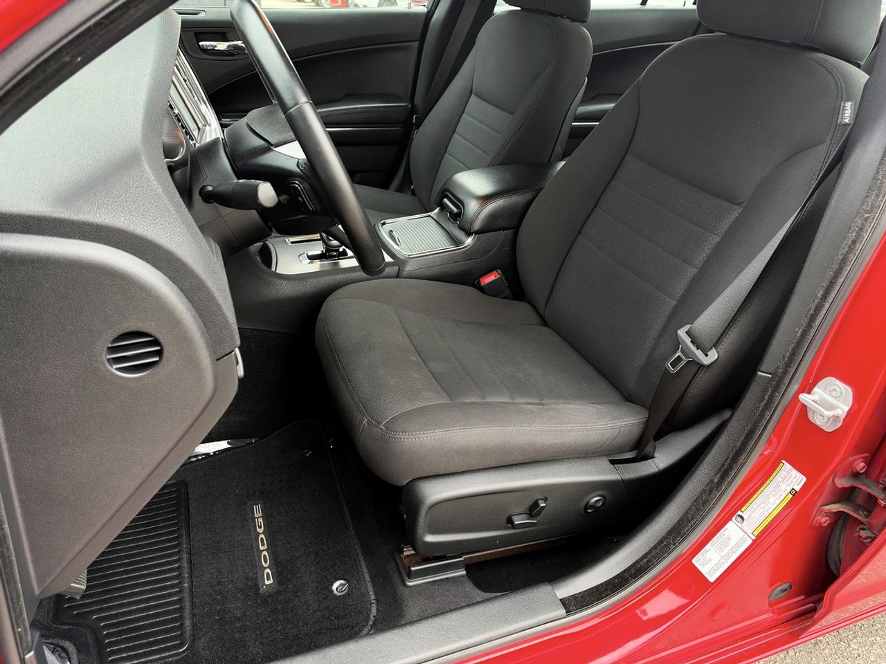 2013 Dodge Charger SXT w/Sun. Photo