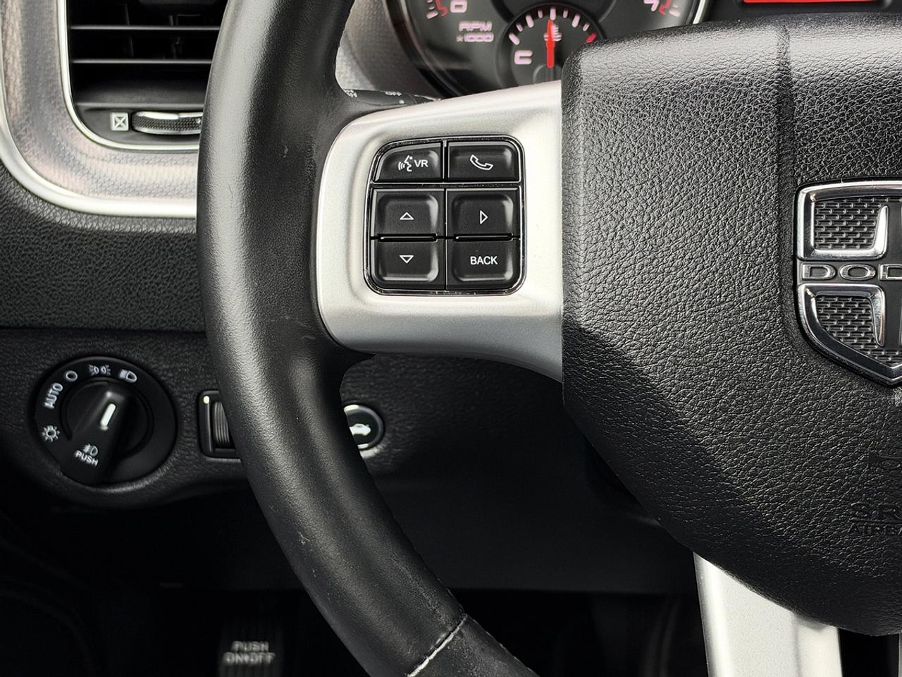 2013 Dodge Charger SXT w/Sun. Photo