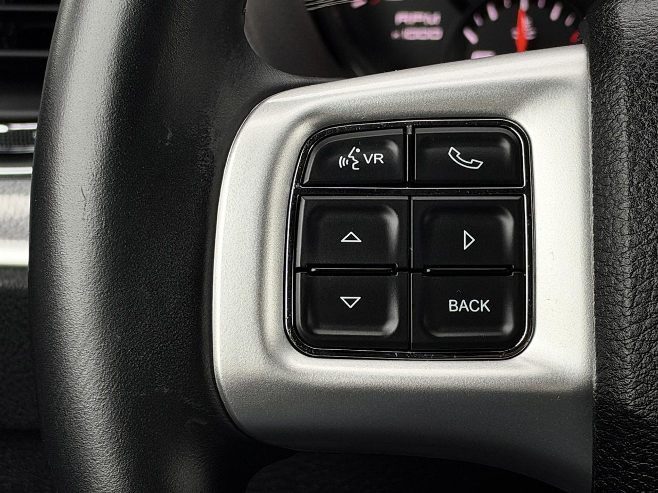 2013 Dodge Charger SXT w/Sun. Photo