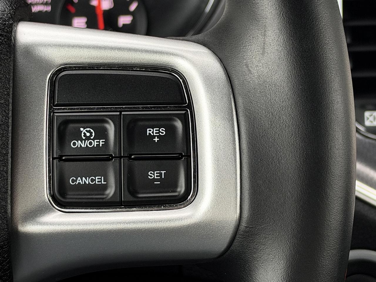 2013 Dodge Charger SXT w/Sun. Photo