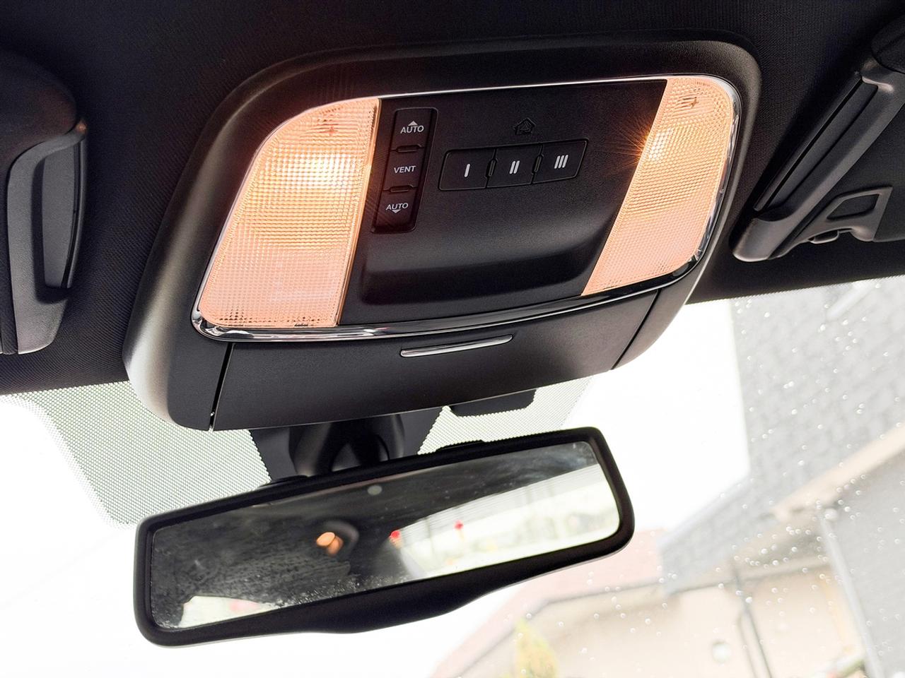 2013 Dodge Charger SXT w/Sun. Photo