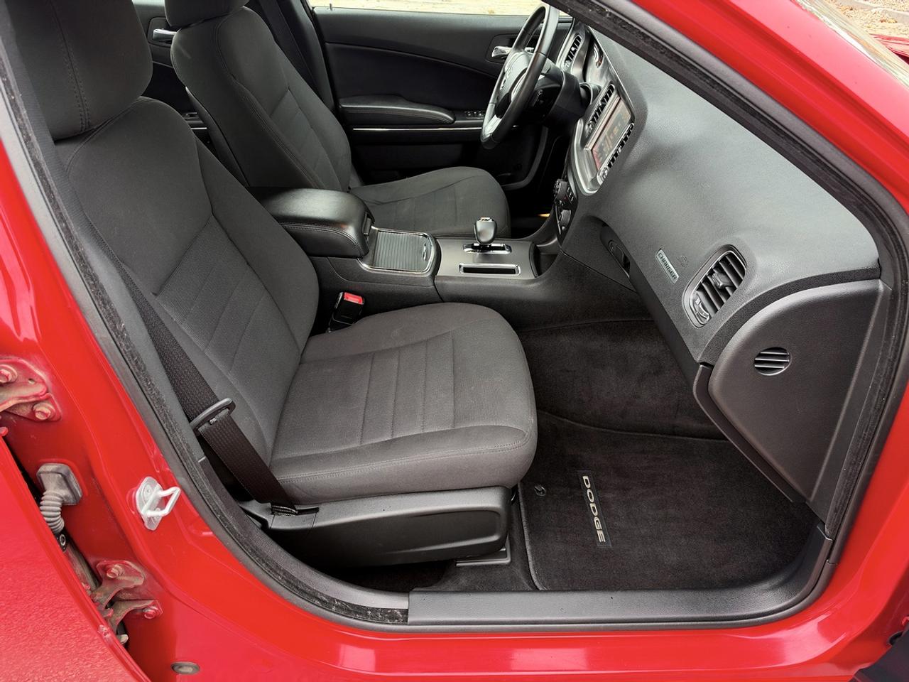 2013 Dodge Charger SXT w/Sun. Photo