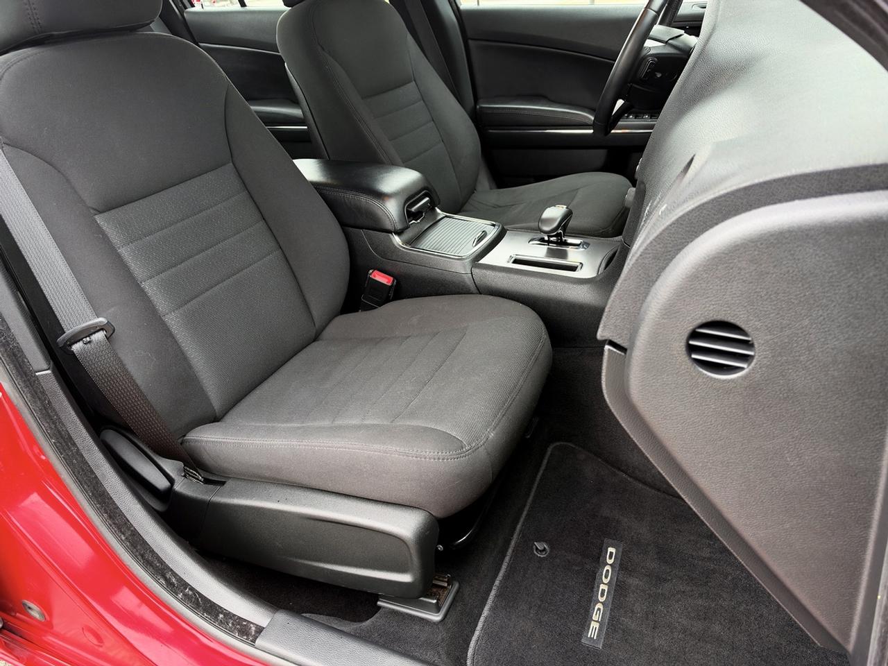2013 Dodge Charger SXT w/Sun. Photo