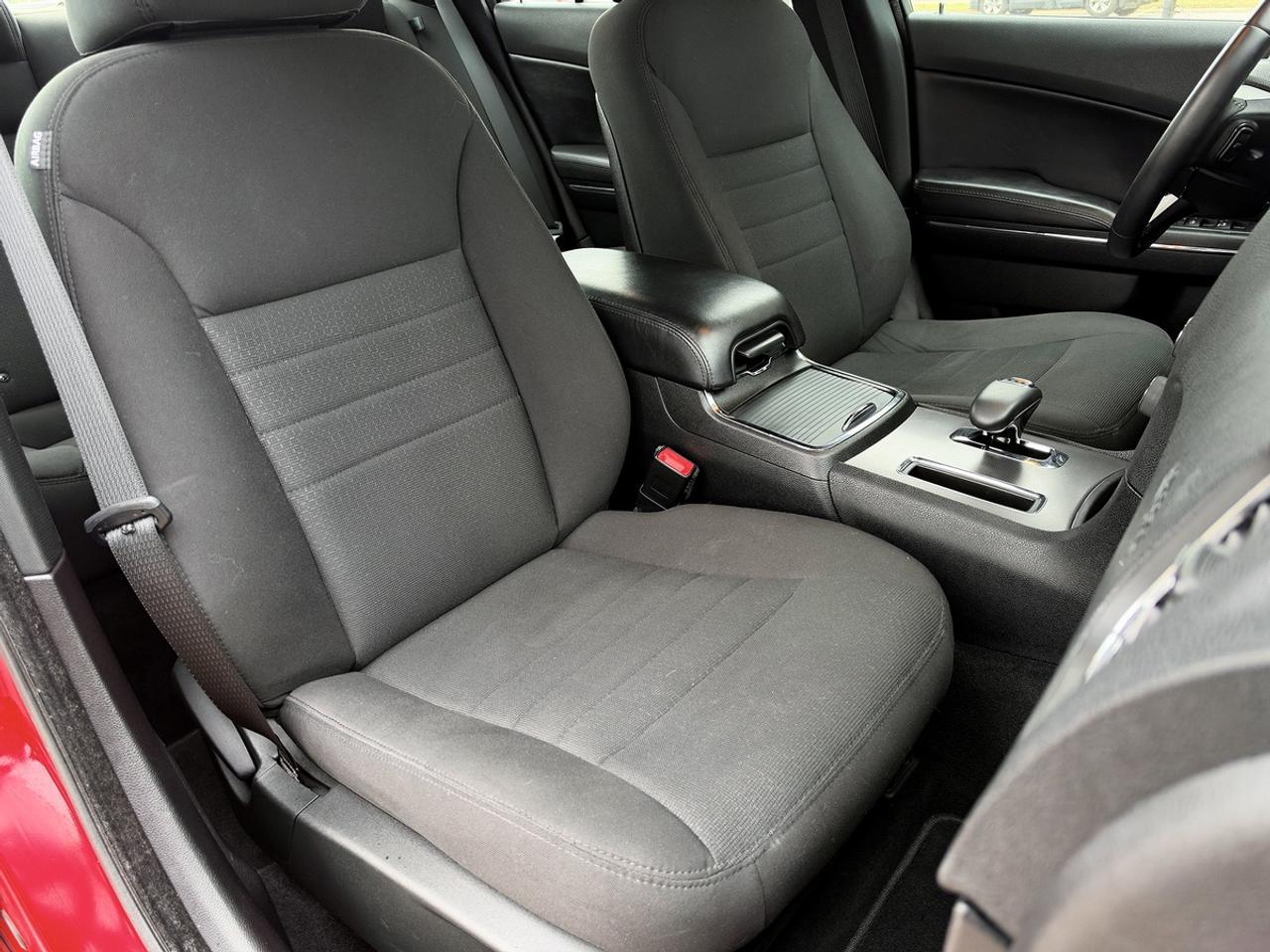 2013 Dodge Charger SXT w/Sun. Photo