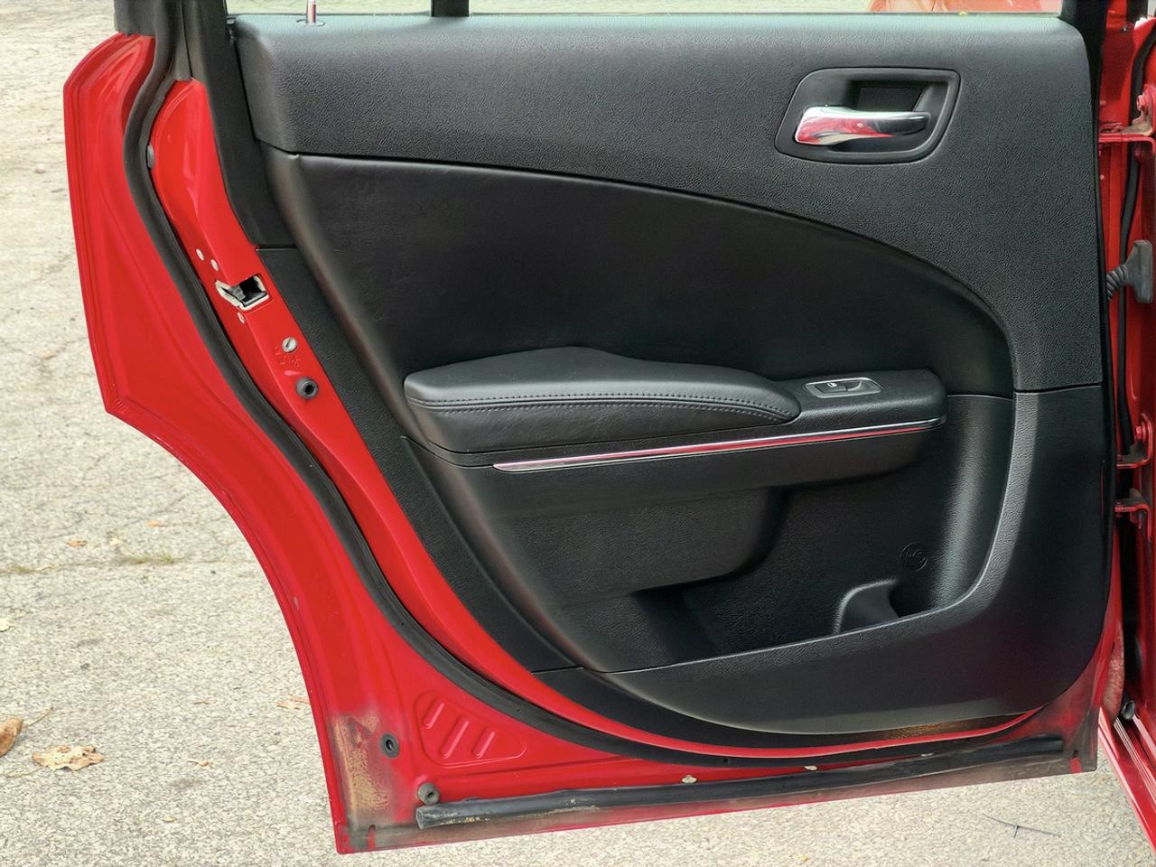 2013 Dodge Charger SXT w/Sun. Photo
