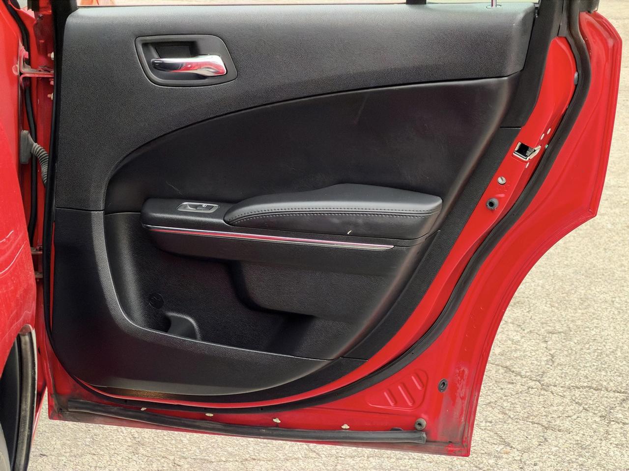 2013 Dodge Charger SXT w/Sun. Photo