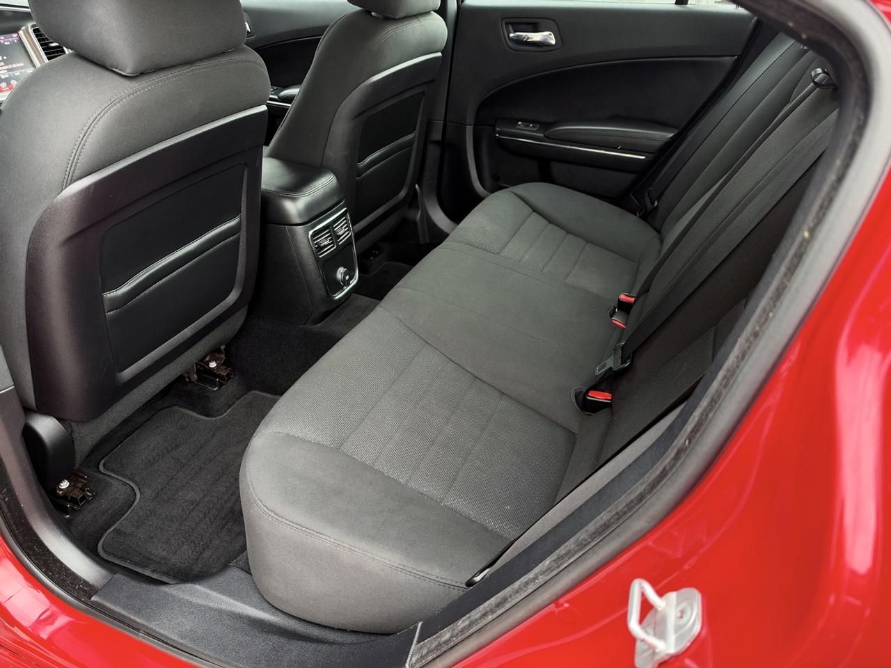 2013 Dodge Charger SXT w/Sun. Photo
