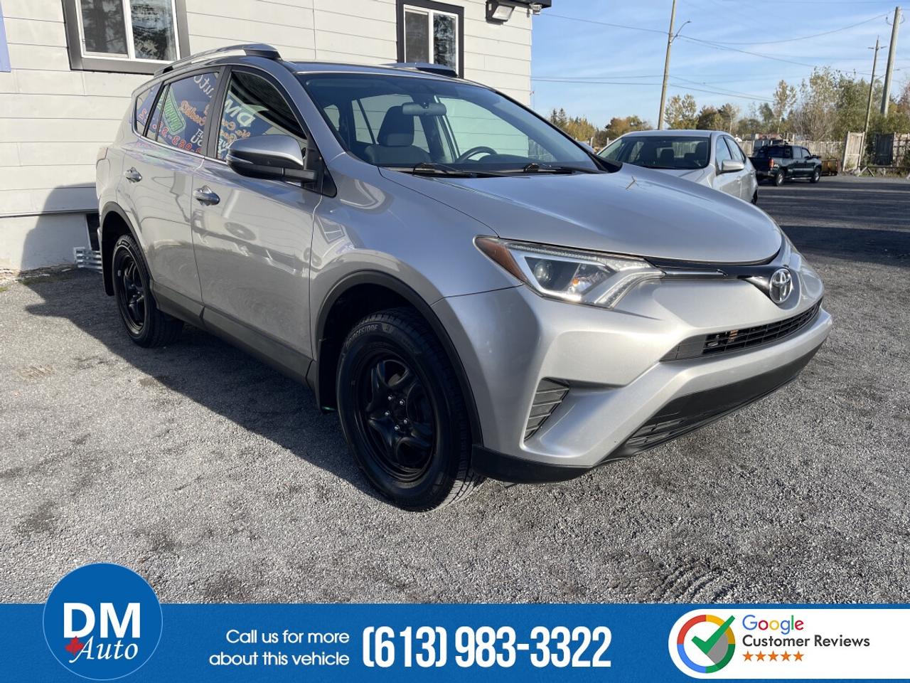 2016 Toyota RAV4 LE Photo2