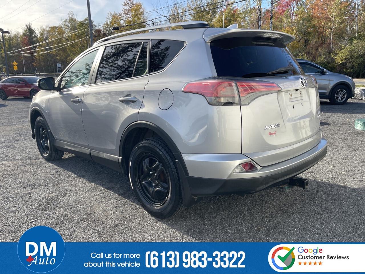 2016 Toyota RAV4 LE Photo