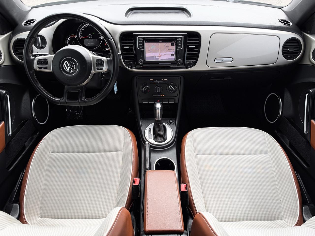 2016 Volkswagen BEETLE CLASSIC 1.8T Photo
