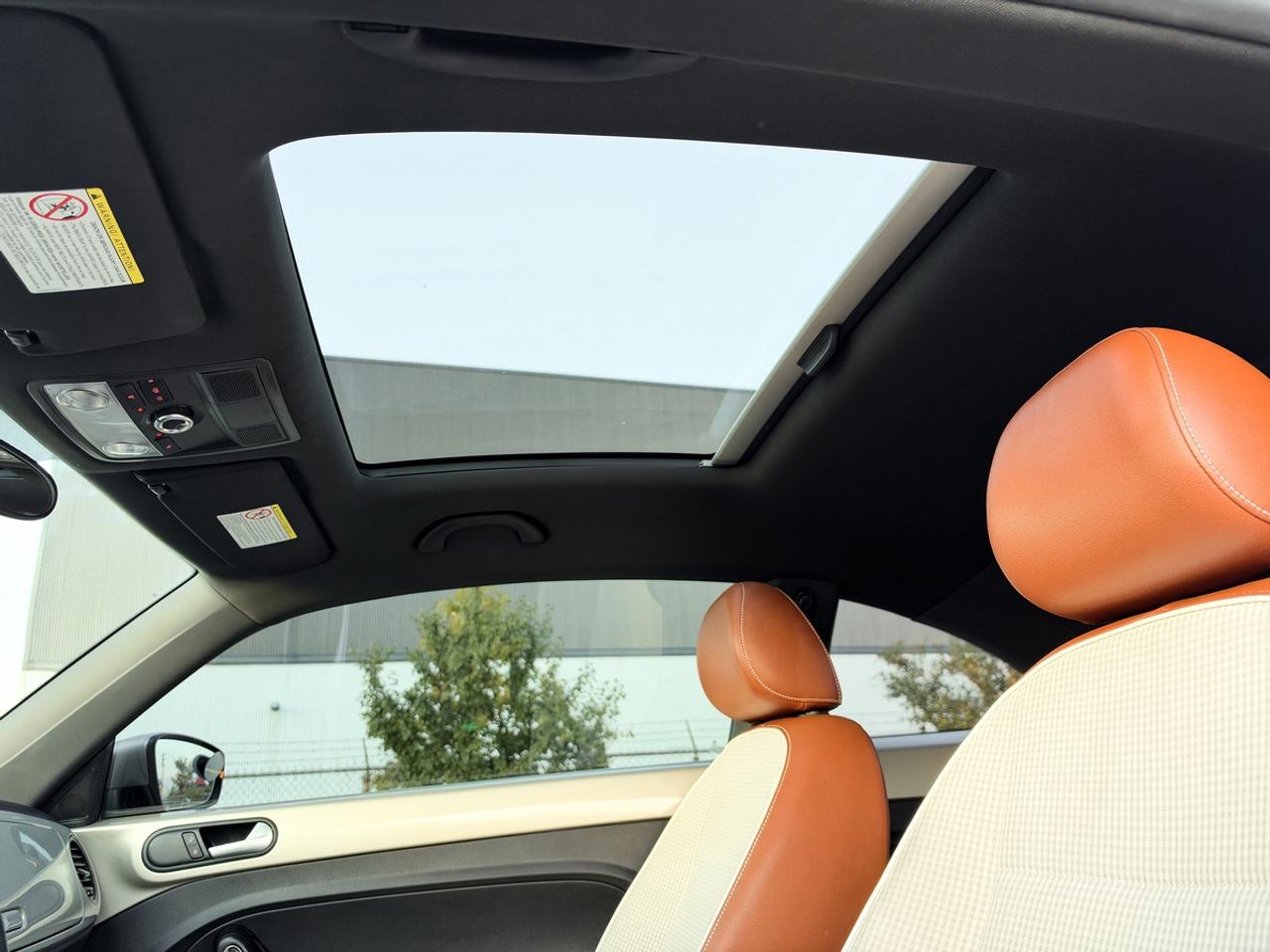 2016 Volkswagen BEETLE CLASSIC 1.8T Photo