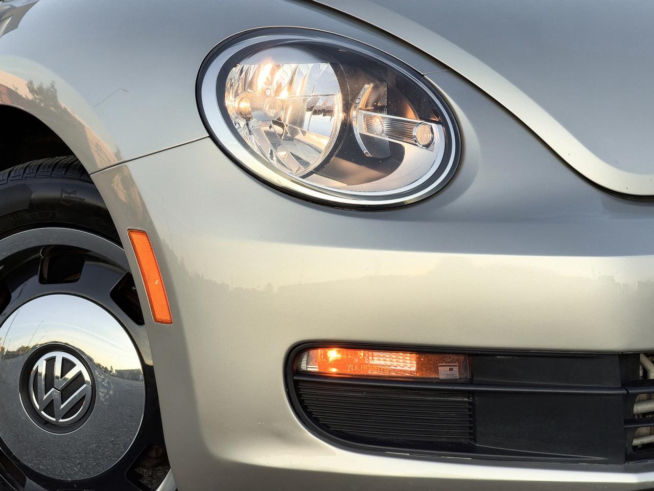2016 Volkswagen BEETLE CLASSIC 1.8T Photo
