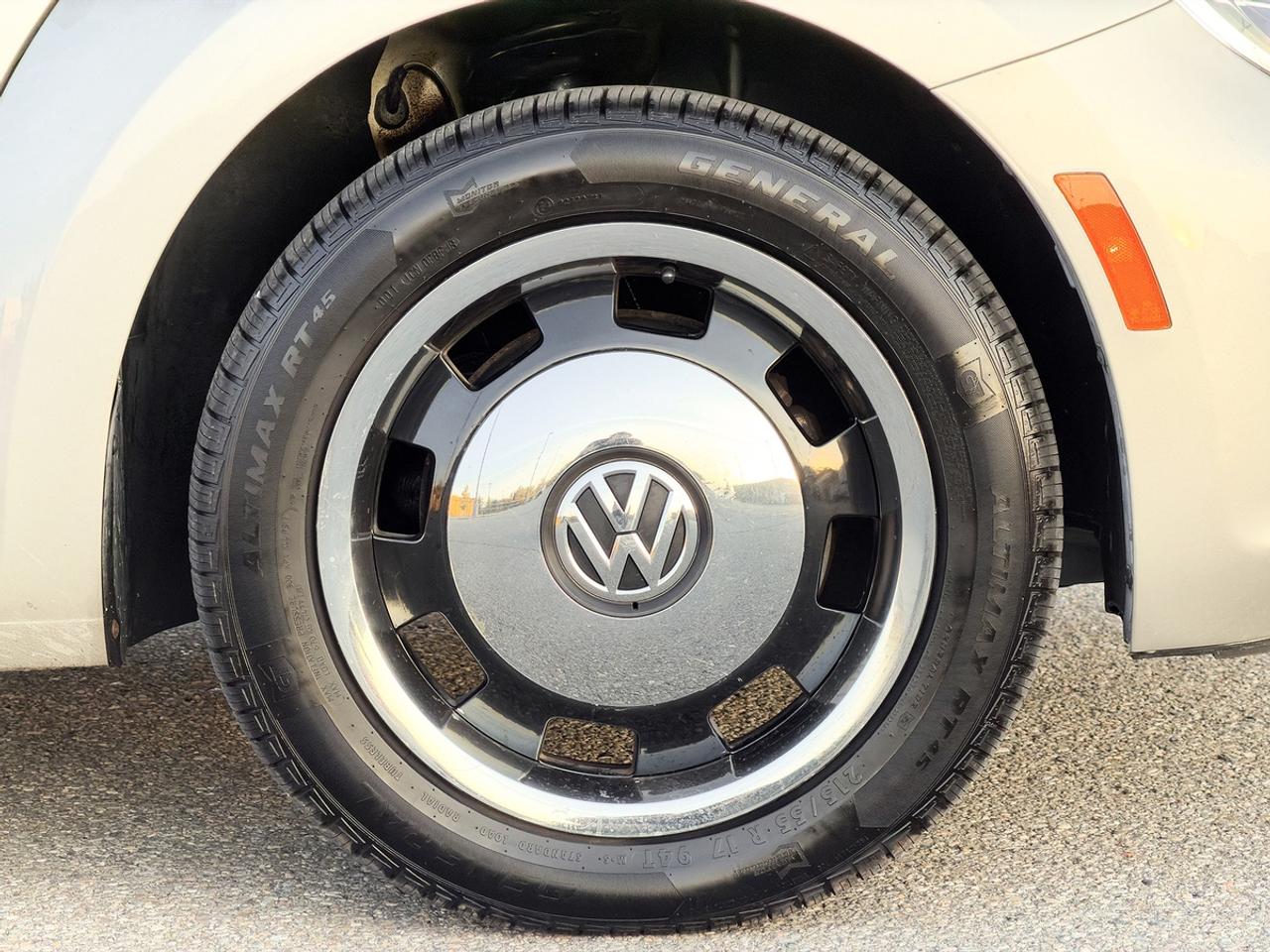 2016 Volkswagen BEETLE CLASSIC 1.8T Photo