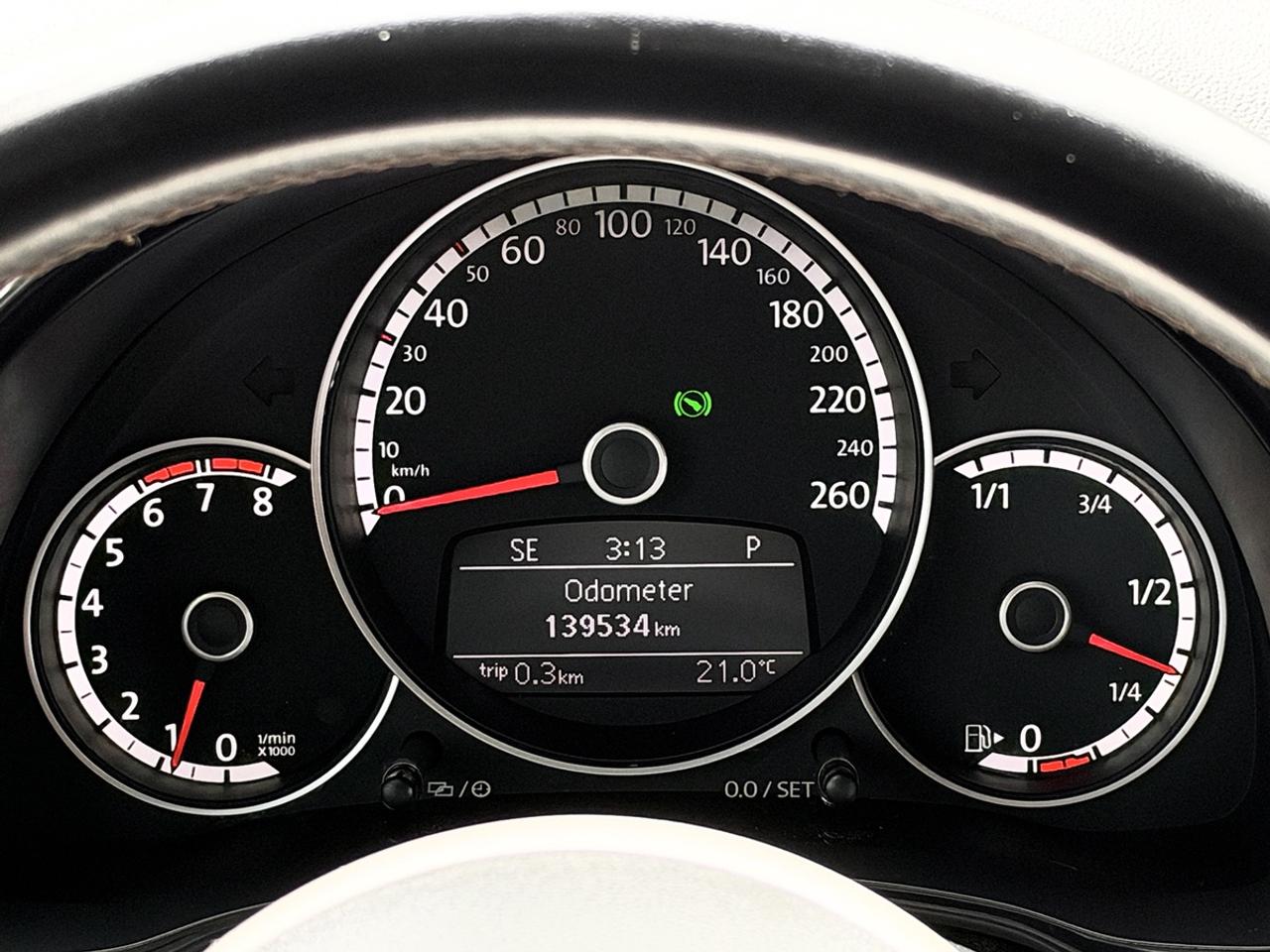 2016 Volkswagen BEETLE CLASSIC 1.8T Photo