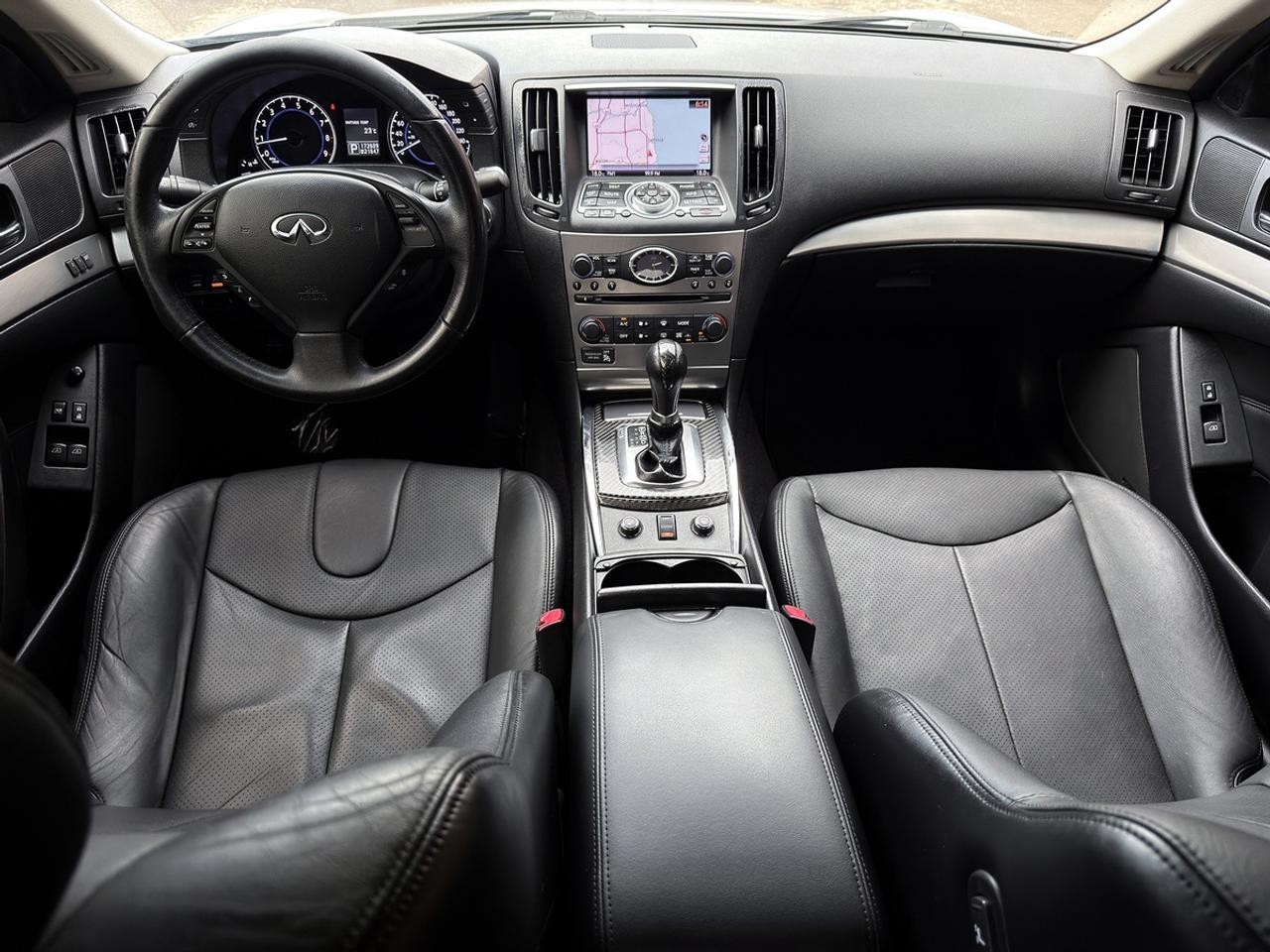 2012 Infiniti G37X  AWD w/Tech Pkg Photo4