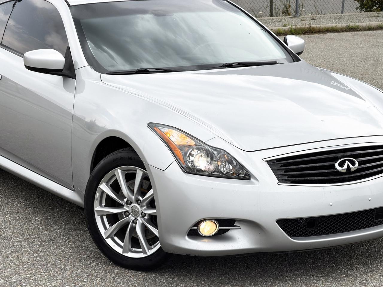 2012 Infiniti G37X  AWD w/Tech Pkg Photo
