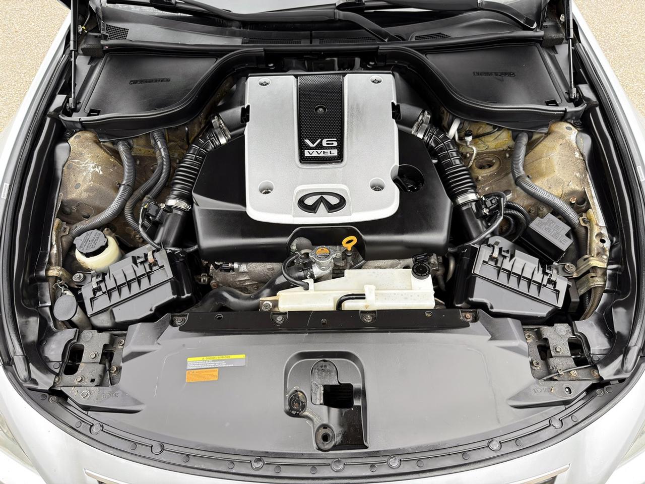 2012 Infiniti G37X  AWD w/Tech Pkg Photo