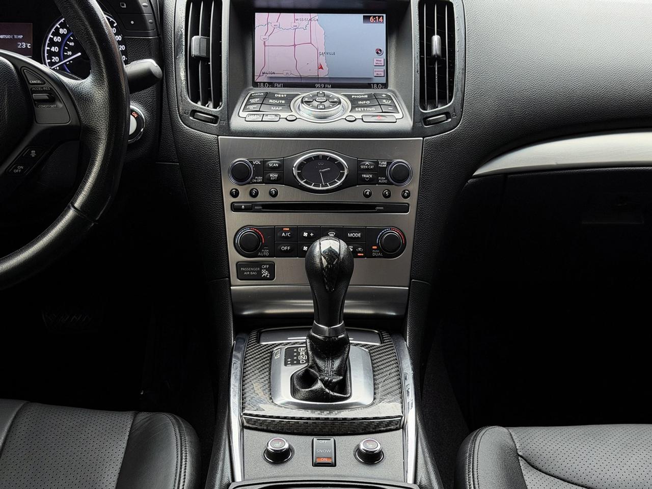 2012 Infiniti G37X  AWD w/Tech Pkg Photo