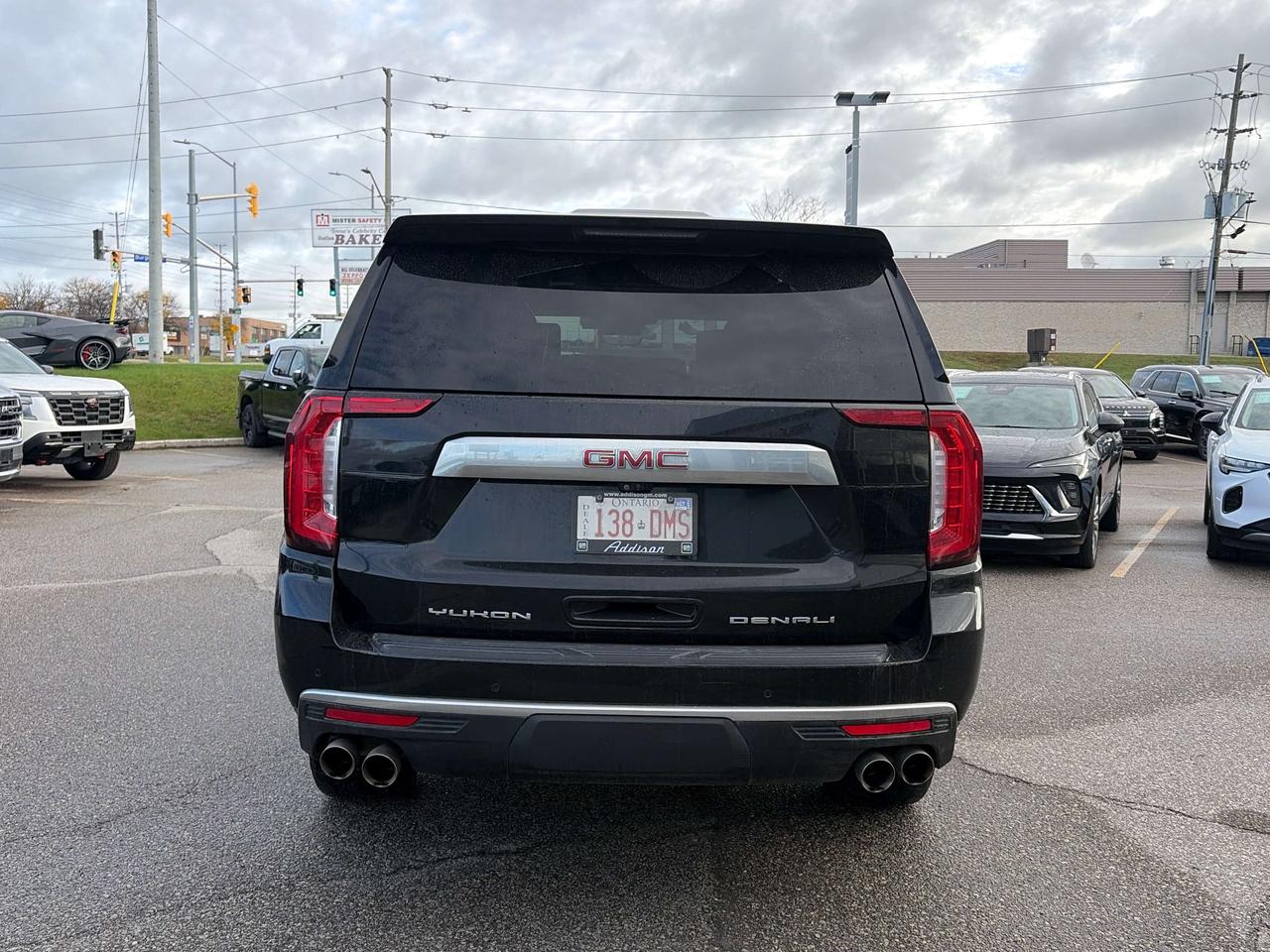 2023 GMC Yukon Denali Photo