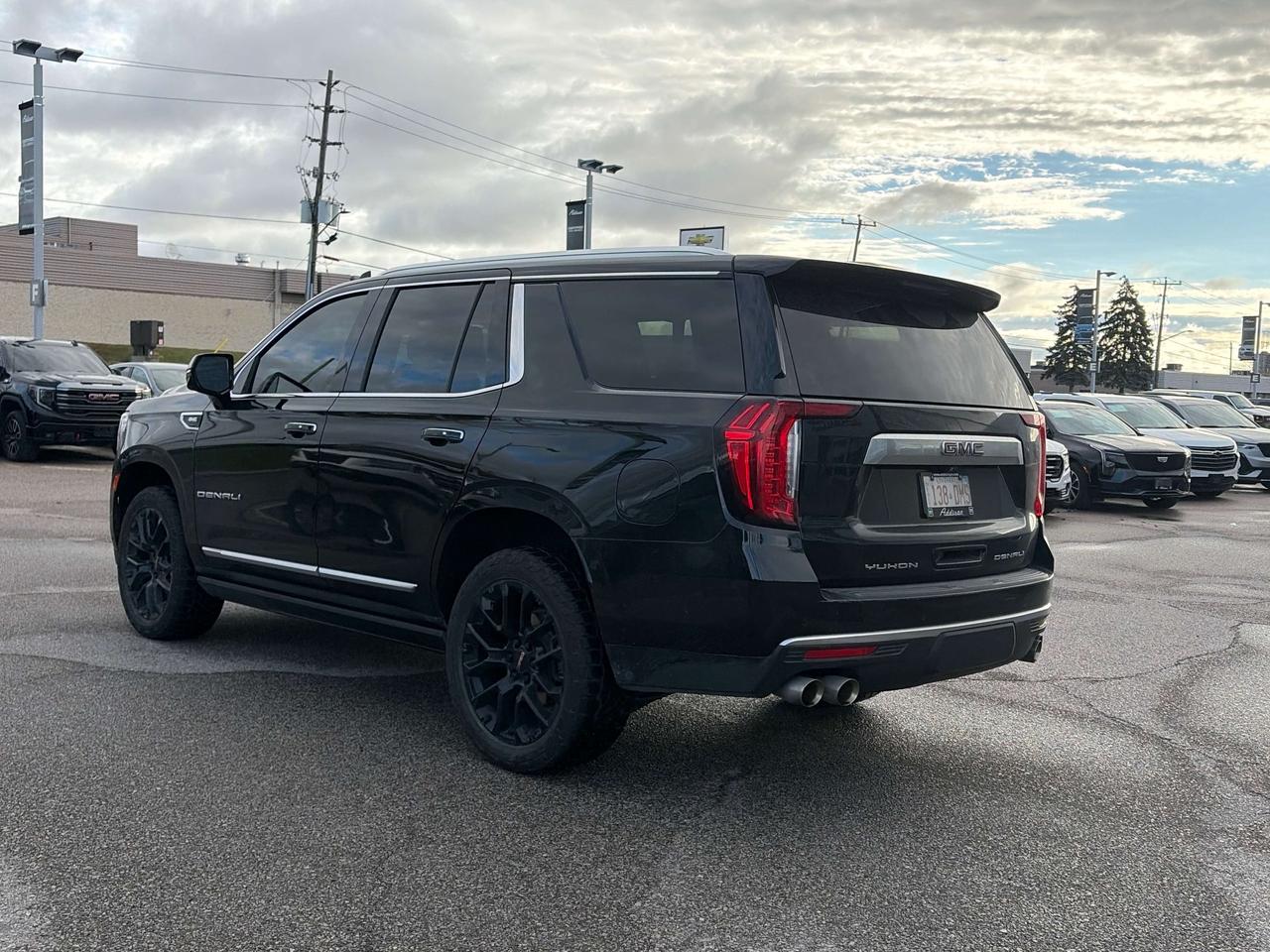 2023 GMC Yukon Denali Photo