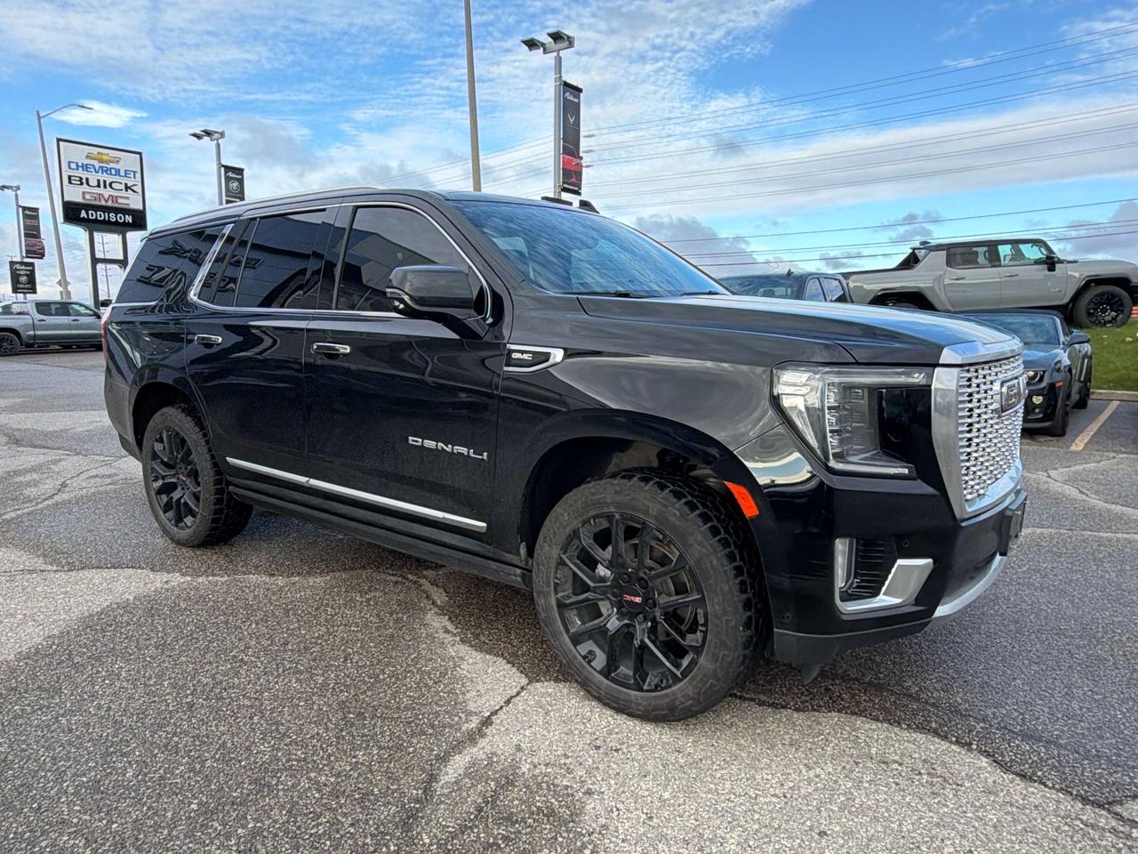 2023 GMC Yukon Denali Photo