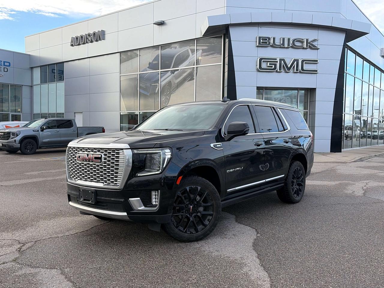 2023 GMC Yukon Denali Photo