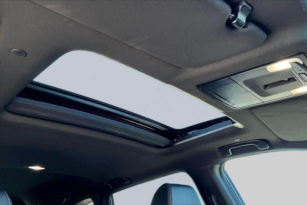 2023 Honda CR-V Hybrid Touring AWD   Blind Spot   Navi   Sunroof Photo