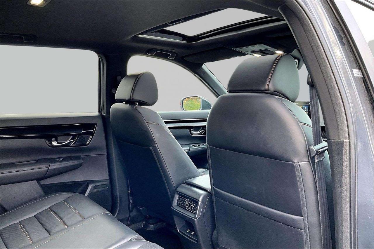 2023 Honda CR-V Hybrid Touring AWD   Blind Spot   Navi   Sunroof Photo