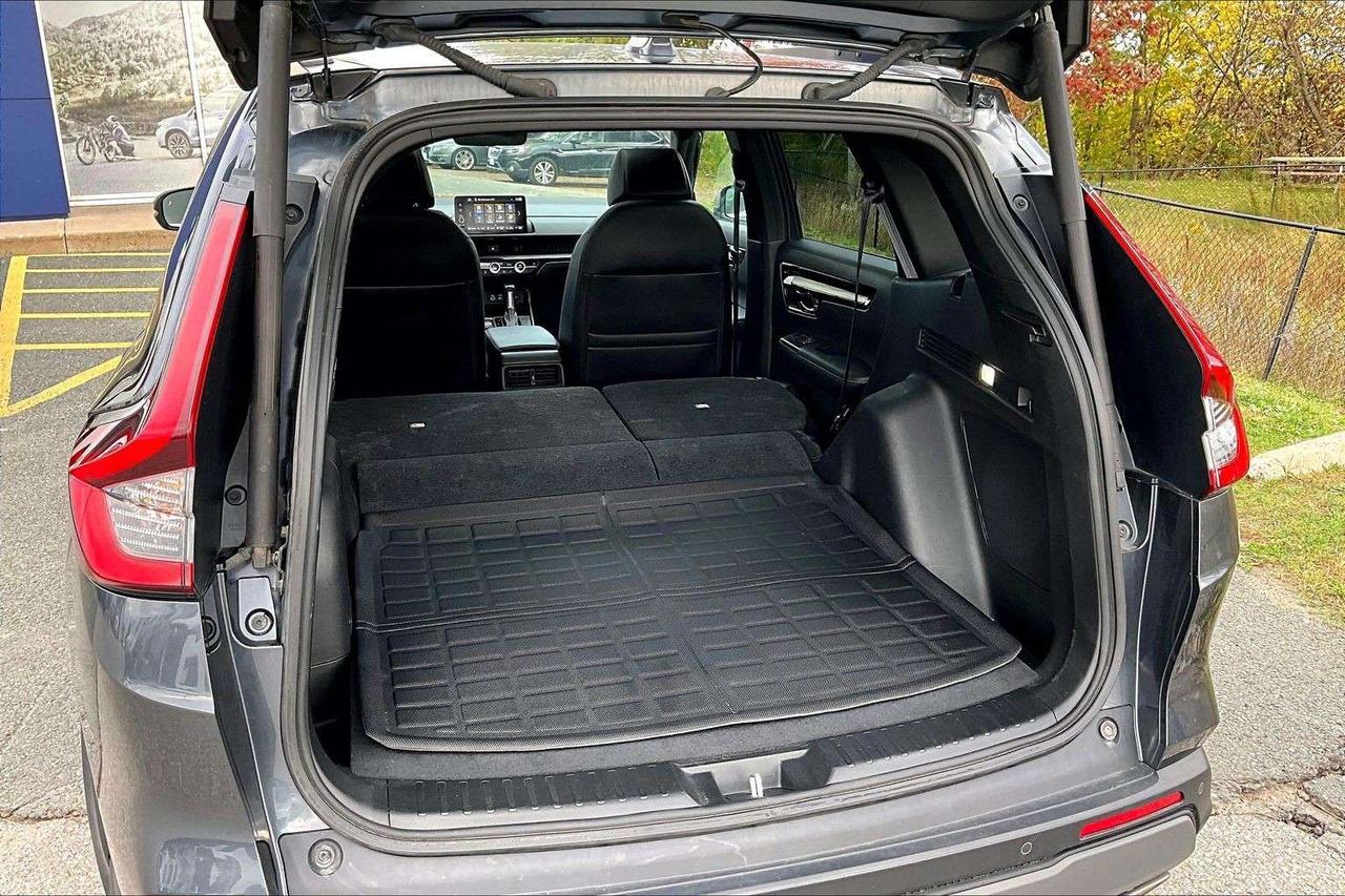 2023 Honda CR-V Hybrid Touring AWD   Blind Spot   Navi   Sunroof Photo