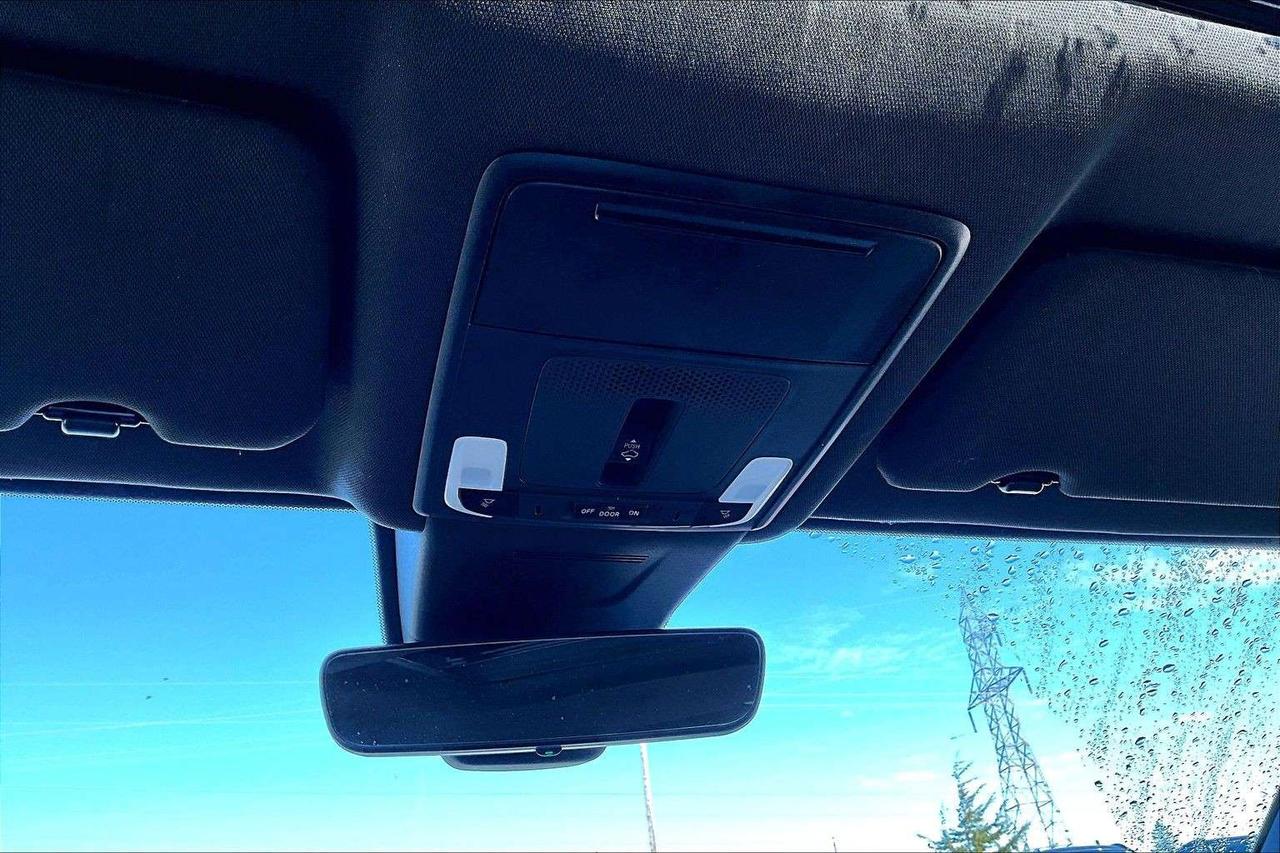 2023 Honda CR-V Hybrid Touring AWD   Blind Spot   Navi   Sunroof Photo