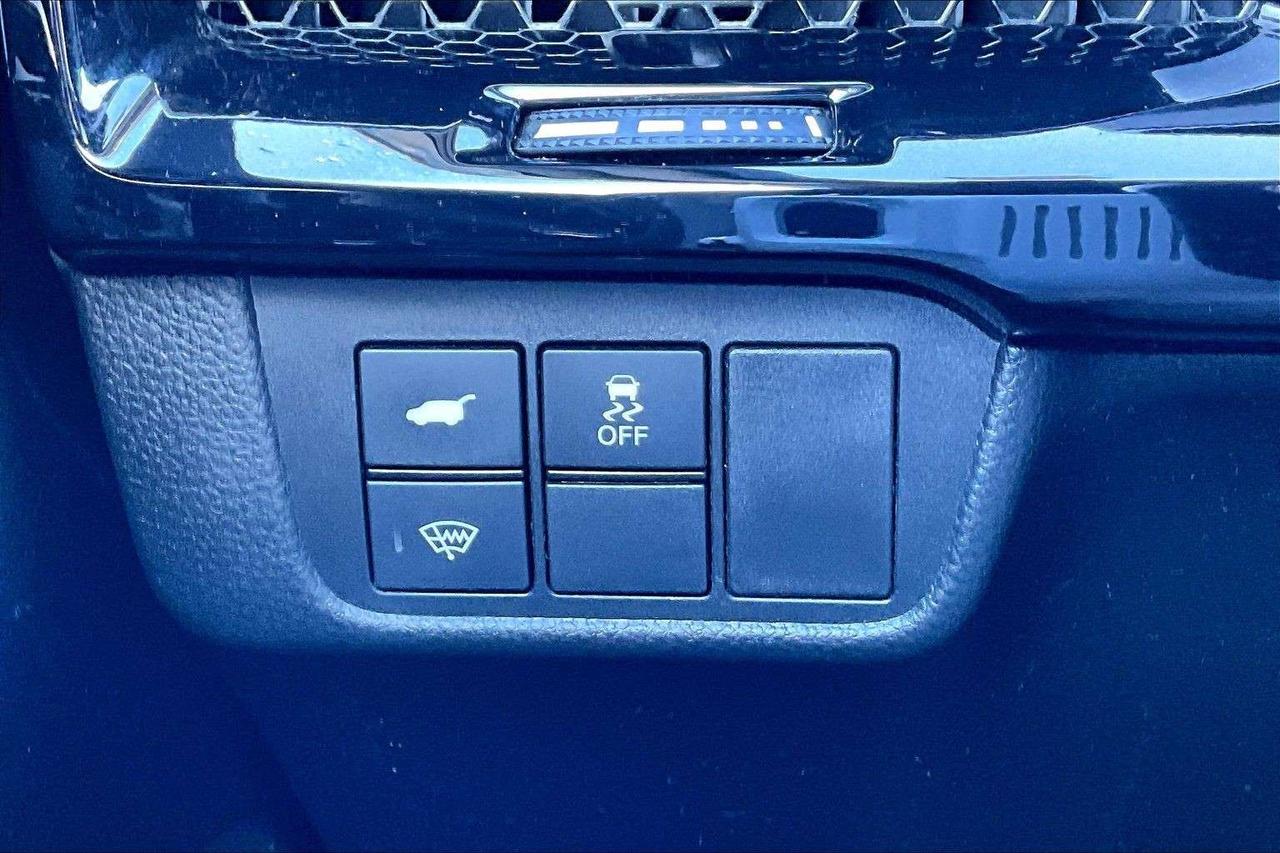 2023 Honda CR-V Hybrid Touring AWD   Blind Spot   Navi   Sunroof Photo