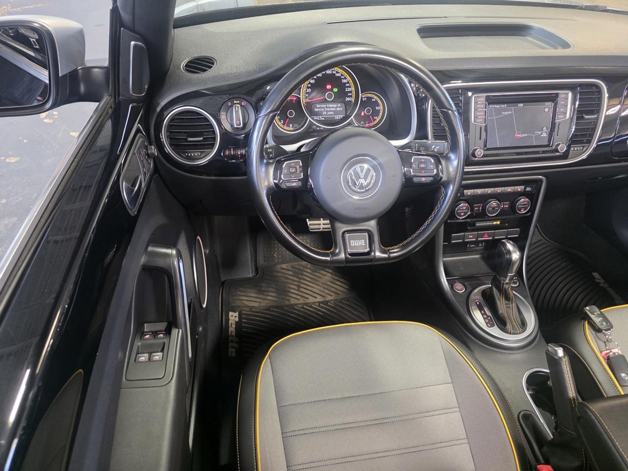 2018 Volkswagen Beetle DUNE PACKAGE Photo