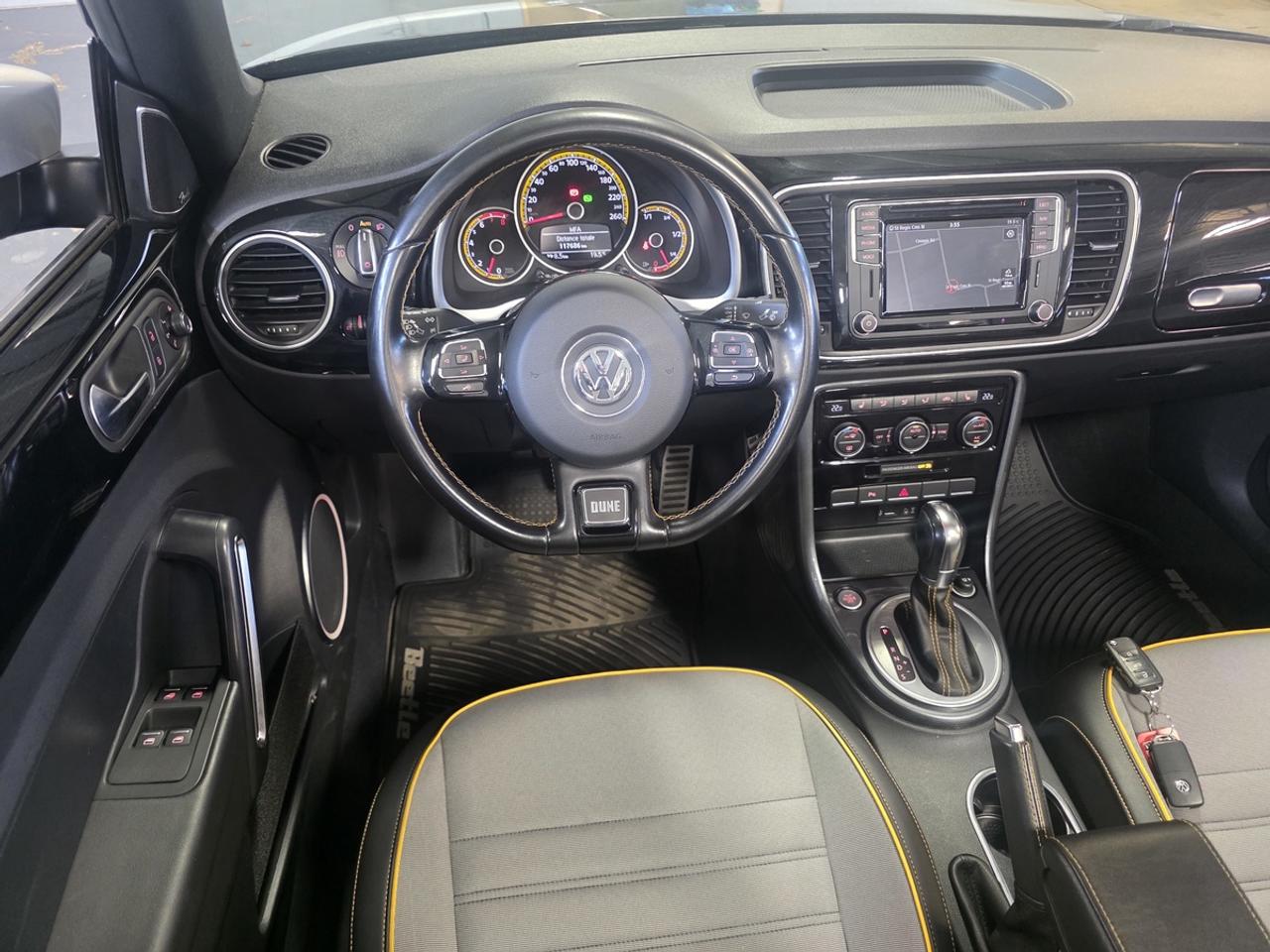 2018 Volkswagen Beetle DUNE PACKAGE Photo