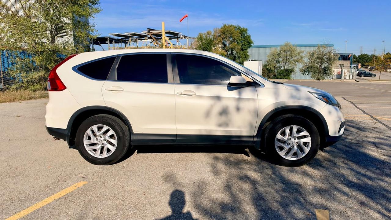 2015 Honda CR-V SE Photo
