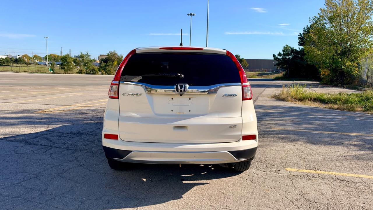 2015 Honda CR-V SE Photo