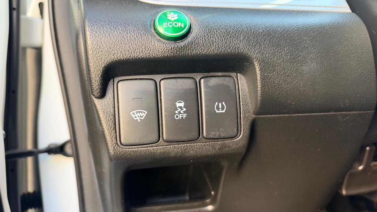 2015 Honda CR-V SE Photo